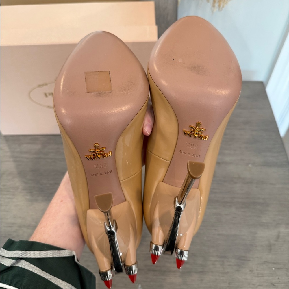 ***SOLD*** Prada Spring 2012 Patent Leather Hot Rod Heels- NIB - Picture 3 of 11